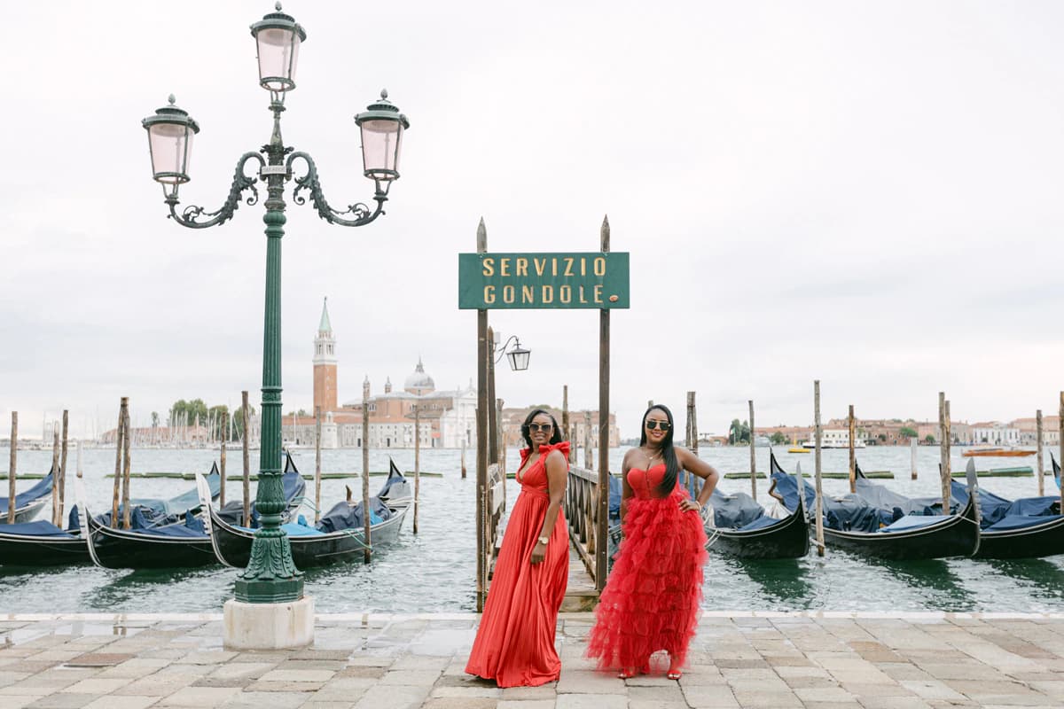Friends photoshoot in Italy