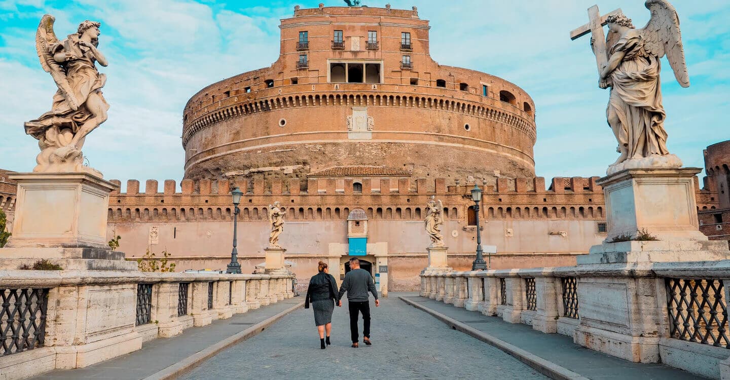 Castel Sant’Angelo at sunset for a romantic Rome proposal